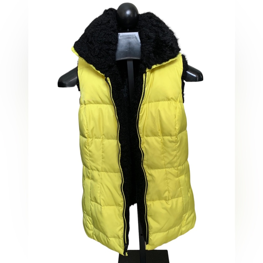 Moda International Yellow Black Reversible Down Puffer Women’s Vest Size S